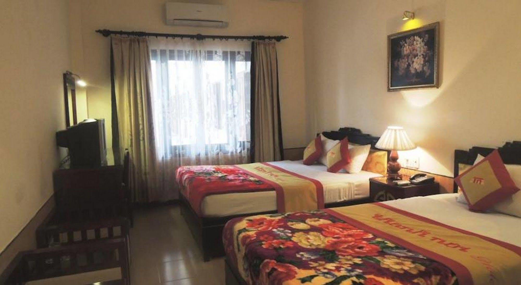 Thanh Noi Hotel Hue Exterior foto