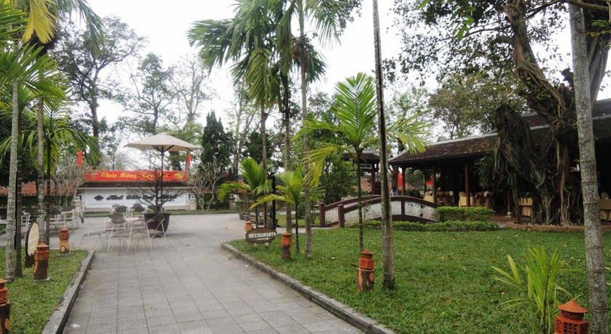 Thanh Noi Hotel Hue Exterior foto